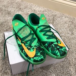 Like New! Nike KD 6 Easter sneakers